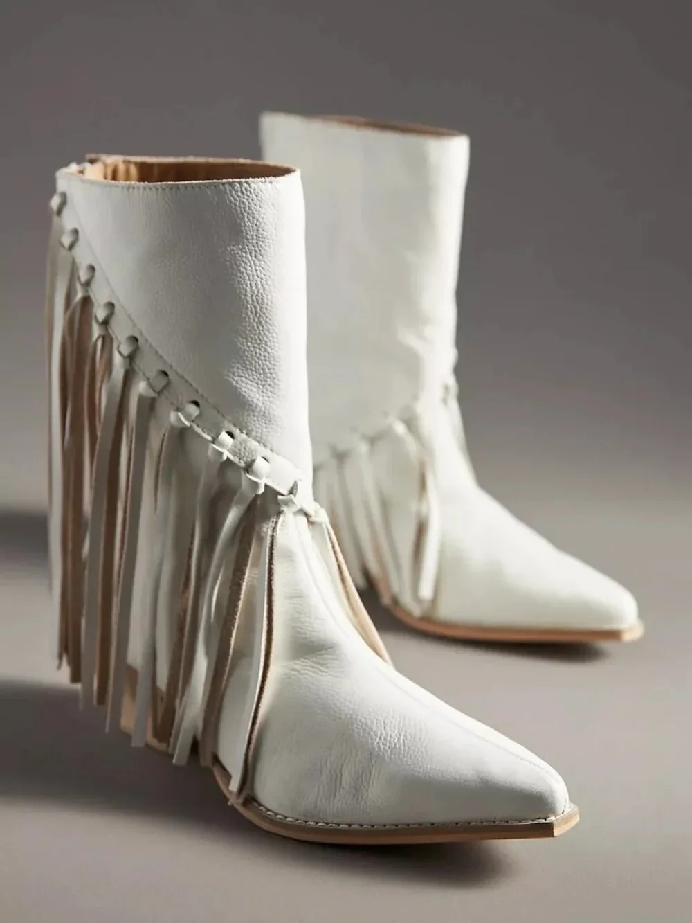 Matisse Women's White Buck Cowboy Boots